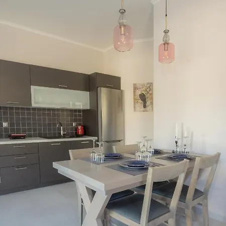 Apollonian Luxury * Vaszilikí