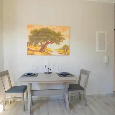 Apollonian Luxury * Vaszilikí