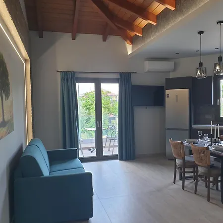 Apollonian Luxury * Vasiliki