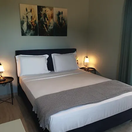 Apollonian Luxury *