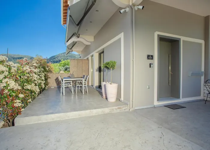 Apollonian Luxury Apartment