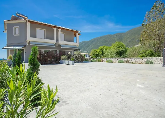 Apollonian Luxury Vasiliki (Lefkada)