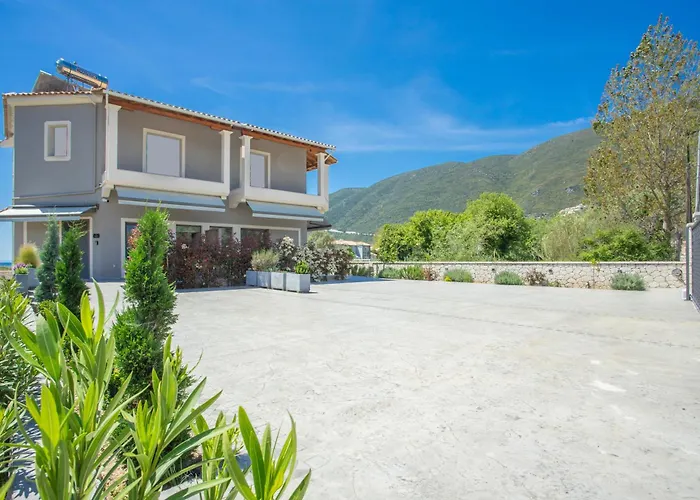 Apollonian Luxury Apartment *