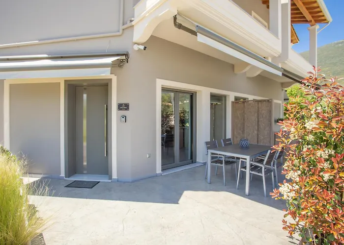 Apollonian Luxury Apartment Vasiliki (Lefkada)